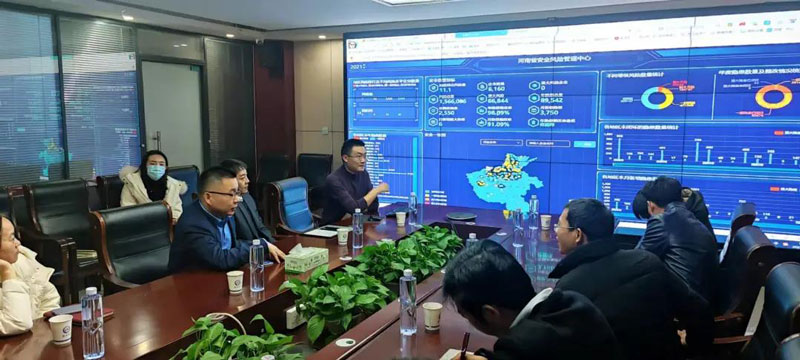 郑州高校和市企联共赴百乐博bIbo考察智慧安环系统
